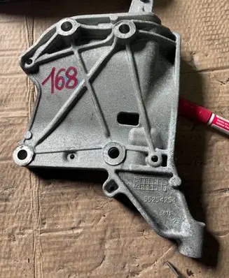 Fiat 500X Generator/alternator bracket 55254254