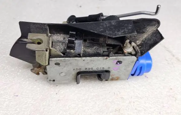 Audi A8 S8 D2 4D Rear door lock 4D0839016D