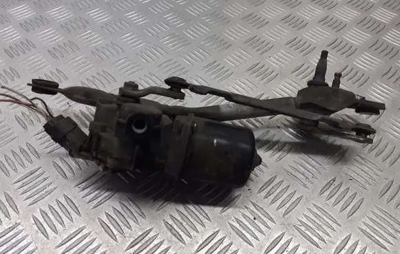 Peugeot 107 Front wiper linkage 