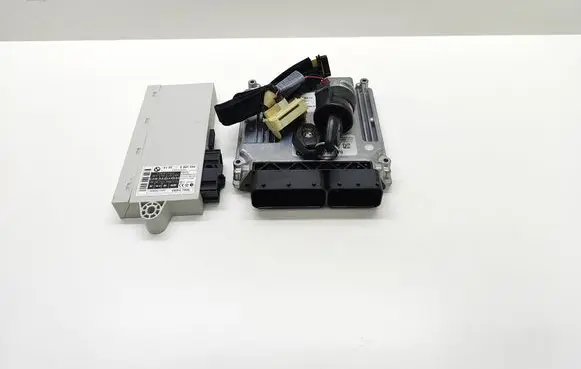 BMW 5 E60 E61 Engine ECU kit and lock set 7796678 0281012191 18660146