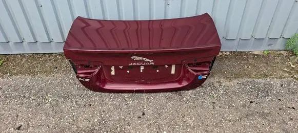Jaguar XE Tailgate/trunk/boot lid