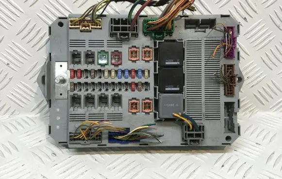 Jaguar XF X250 Fuse box set 9X23-14D628-AC