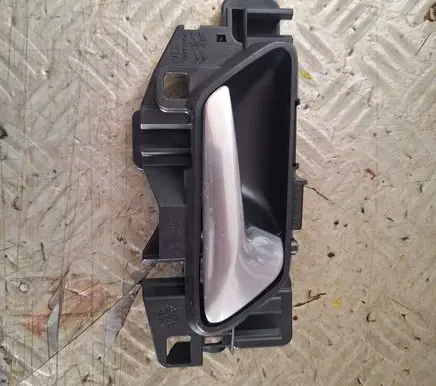 Citroen DS4 Rear door handle trim 98318120w