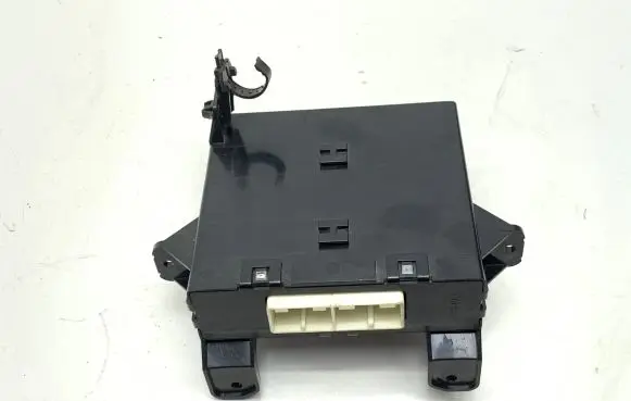 Subaru Outback (BS) Fan control module TN1778003952 72343AL21A