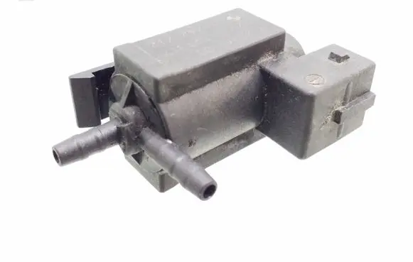BMW 5 E39 Turbo solenoid valve 72234100 1742712
