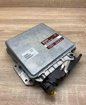 Audi 80 90 S2 B4 Engine control unit/module ECU 8A0907401A 0281001132 WITHPLUG