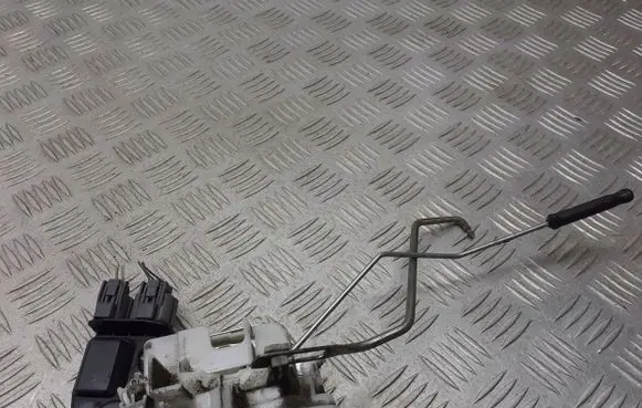 Honda Jazz Front door lock