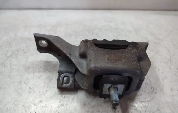 Mini Cooper Countryman R60 Engine mount bracket 6779805