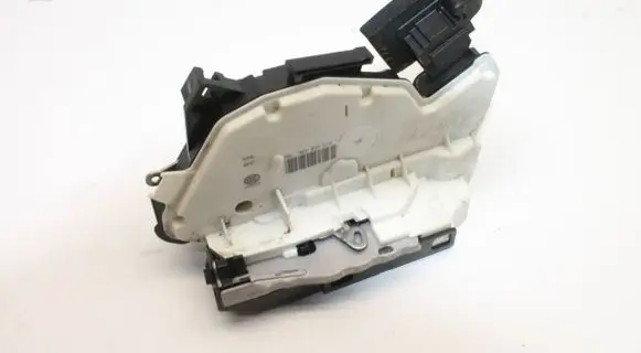 Skoda Octavia Mk3 (5E) Coupe door lock (next to the handle) 5E2837015