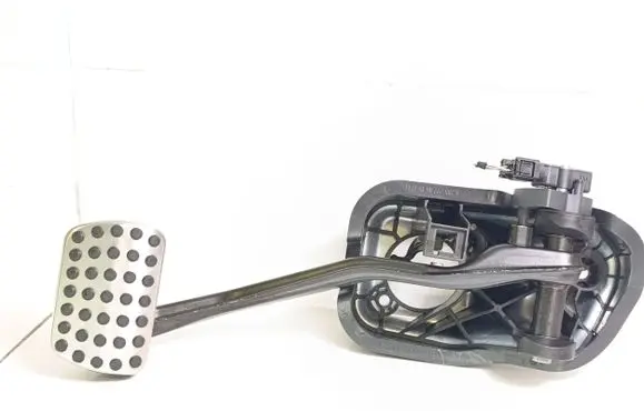 Mercedes-Benz EQC Brake pedal A2052900618 A1702900182 A2052920415