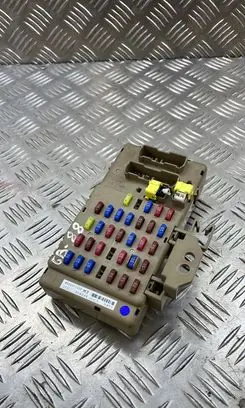 Subaru Forester SJ Fuse module 82201FJ100