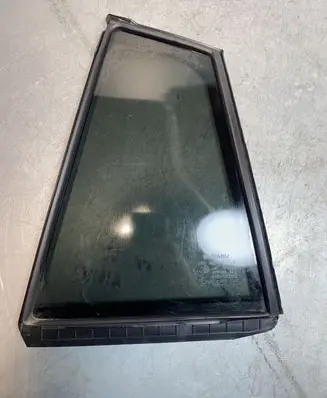 Subaru XV II Rear vent window glass 43R00150