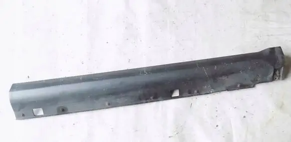 KIA Sorento Side skirt front trim 