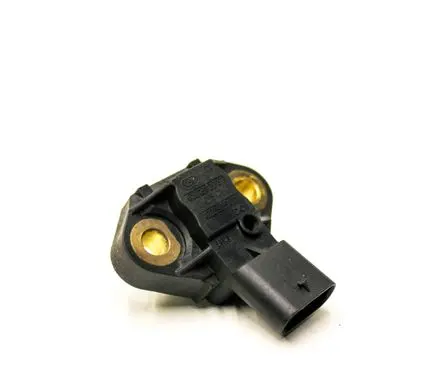 Mercedes-Benz GL X166 Air pressure sensor A0009057001