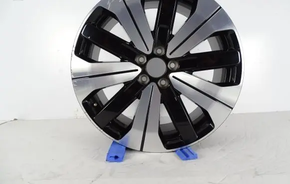 Volvo XC40 Original wheel cap 32143628