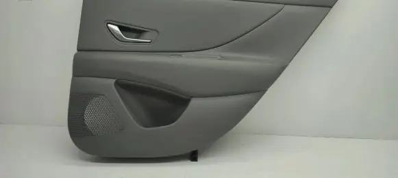 Hyundai Elantra VII Rear door card panel trim