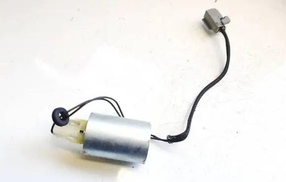 Volvo S80 Seat adjustment motor 81167504d