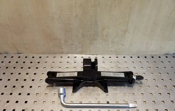 Subaru Outback Tool set 