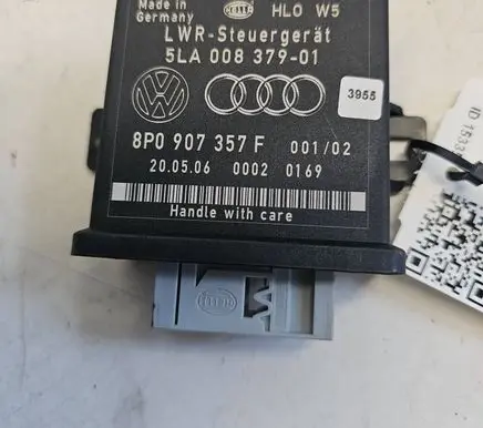 Audi Q7 4L Light module LCM 8P0907357F