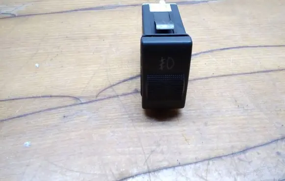 Fog light switch