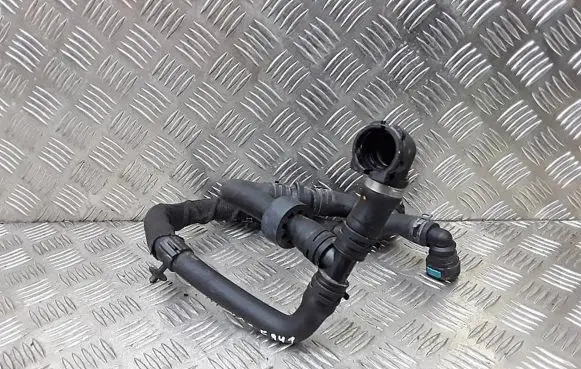 Jaguar F-Pace Engine coolant pipe/hose M8A28D093CB