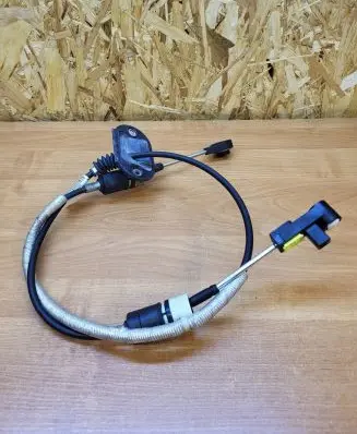 Volvo XC60 Gear shift cable linkage 31256941
