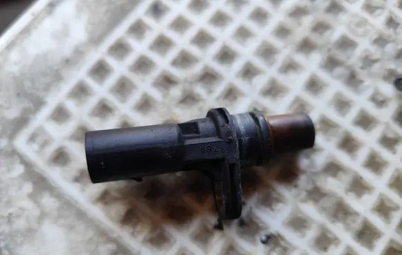Audi A6 S6 C6 4F Camshaft position sensor 06C905163B