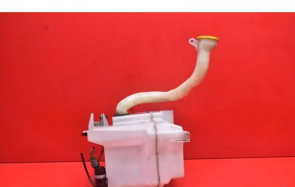 Volvo XC90 Windshield washer fluid reservoir/tank 