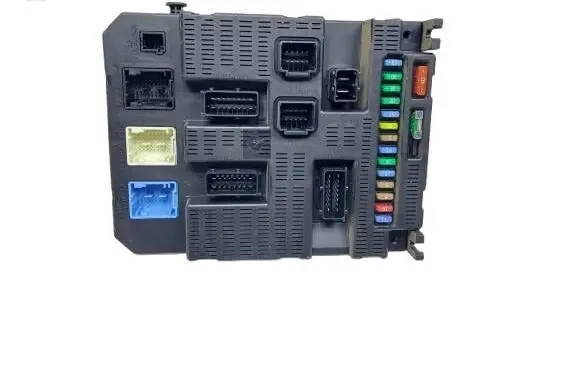 Peugeot 207 Fuse module 9659285380-KASACJA 9659285380