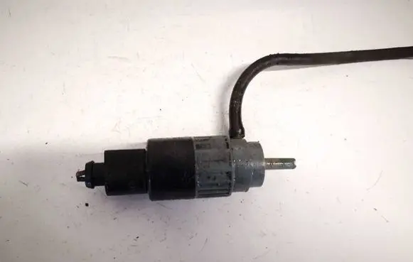 Nissan Qashqai Windscreen/windshield washer pump
