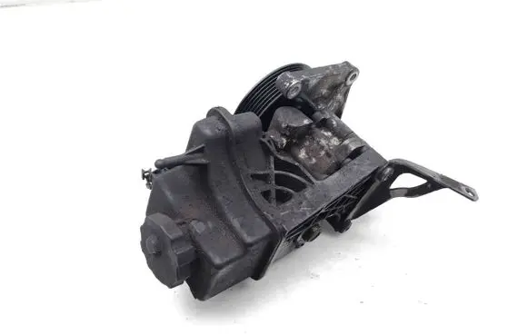 Mercedes-Benz Sprinter W906 Power steering pump 7691332150