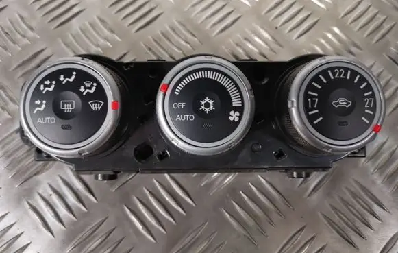 Mitsubishi ASX Climate control unit 7820A082XB