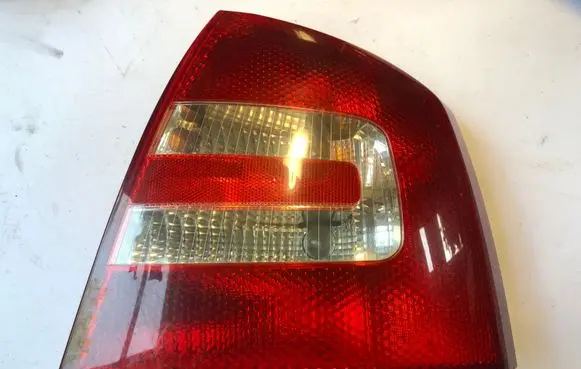 Skoda Octavia Mk2 (1Z) Rear/tail lights 1Z5945096A 1Z5945112A