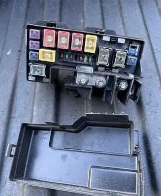 Infiniti M30 Fuse box set 100A60A50A140 1MS0A