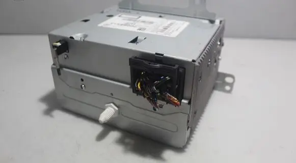 Radio/GPS head unit trim