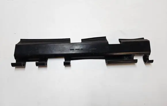Ford Mustang VI Intercooler air guide/duct channel FR3B19E765BB