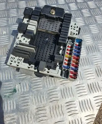 Volvo V70 Fuse module 9441161 8645411