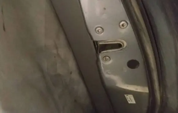 Chrysler Sebring (JS) Rear door lock