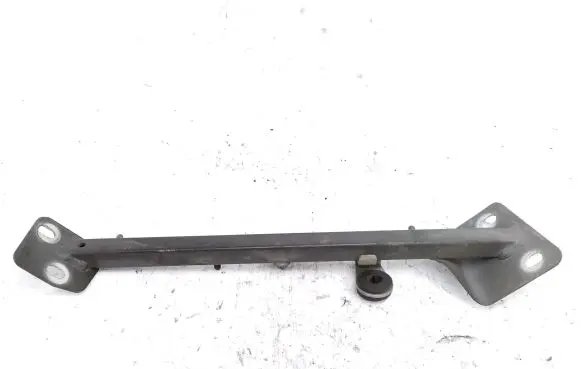 Fender mounting bracket