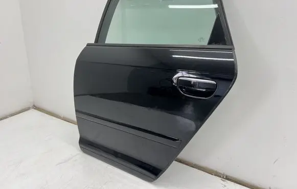 Rear door