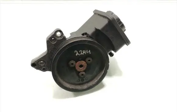 BMW 5 E60 E61 Power steering pump 7693974