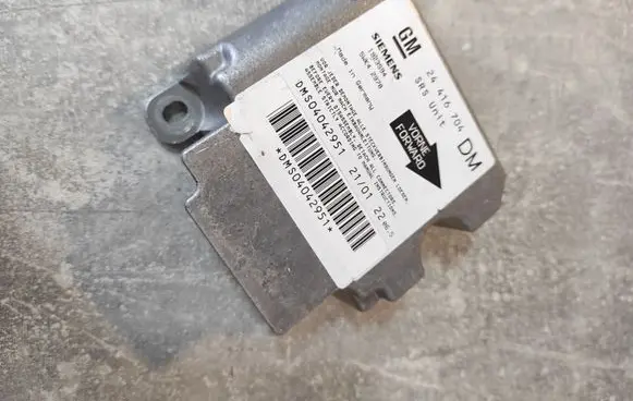 Opel Zafira A Airbag control unit/module 24416704