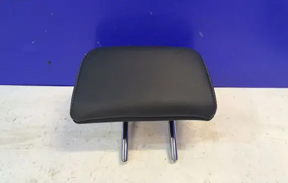 Lexus RX 450H Front seat headrest 