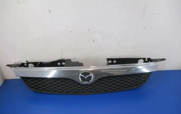 Mazda 323 Front grill