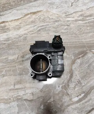 Nissan Primera Throttle valve