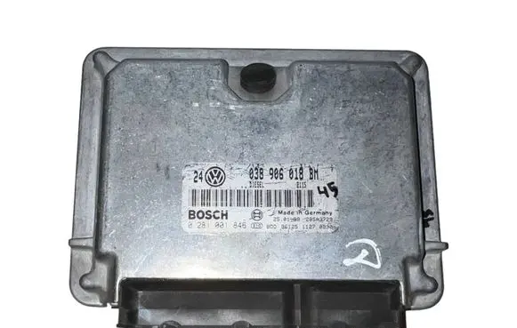 Volkswagen Golf IV Engine control unit/module 038906018BM 28SA3729 0281001846