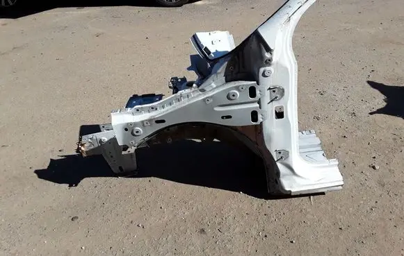 Renault Express Front quarter panel 641019152R