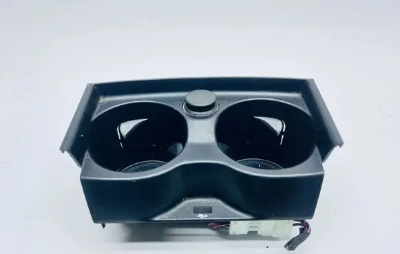 BMW 5 G30 G31 G38 Cup holder front 6801508