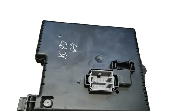 Volvo XC70 Fuse box set 8688264 12217789 04W394