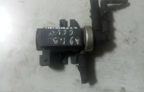 Audi A3 S3 8L Turbo solenoid valve 1H0906627